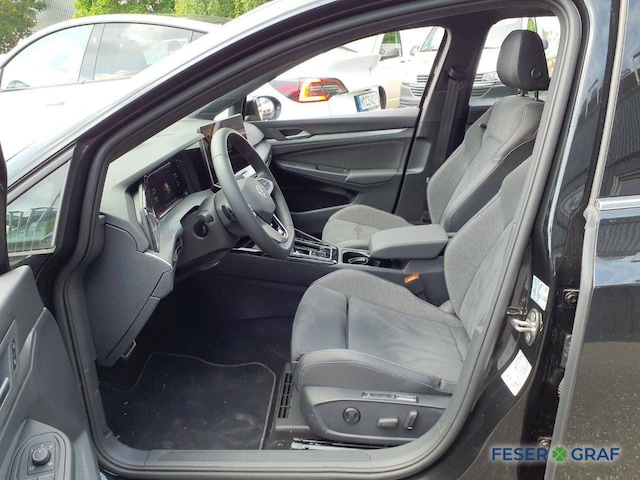 Volkswagen Golf 1.5 eTSI DSG