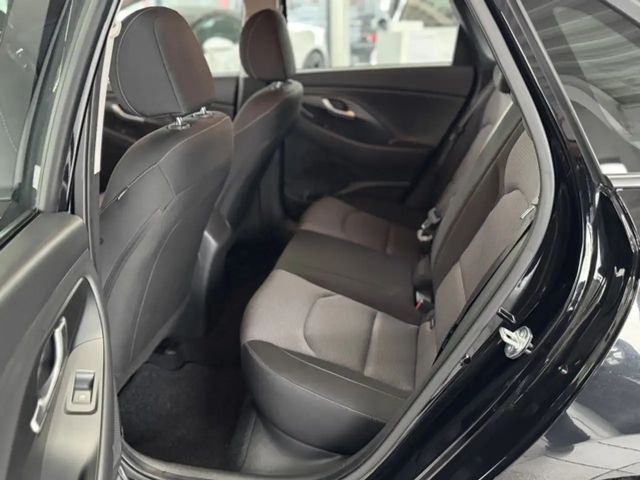 Hyundai i30 Hybrid Select