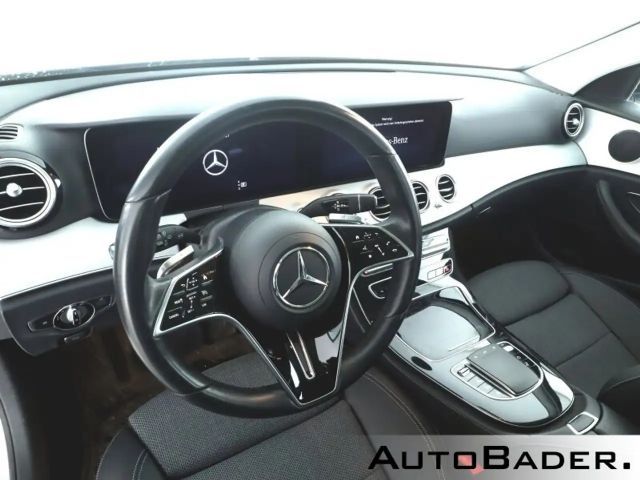 Mercedes-Benz E 220 AVANTGARDE E 220 d Estate