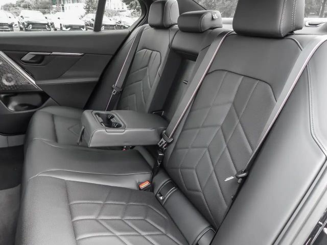 BMW 520 520d M-Sport Sedan xDrive