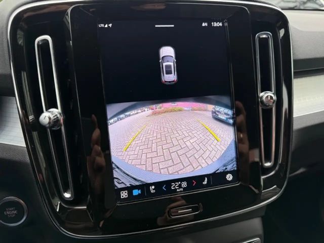 Volvo XC40 AWD Dark Plus