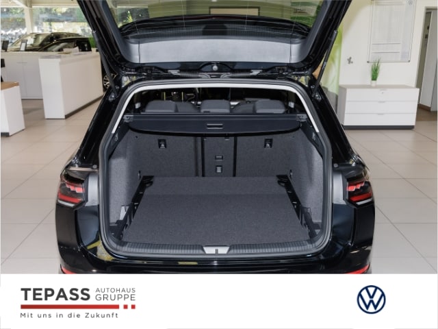 Volkswagen Golf 1.5 TSI IQ.Drive Life Variant