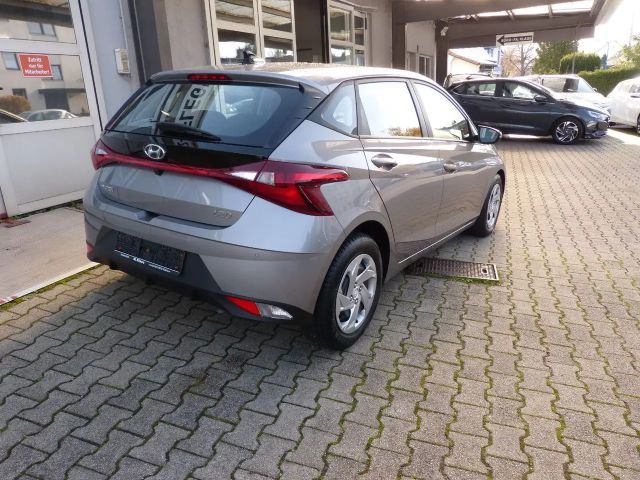 Hyundai i20 APPLE SHZ LHZ KAMERA TEMPOMAT