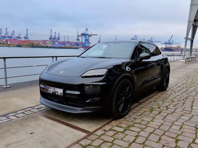 Porsche Macan 4