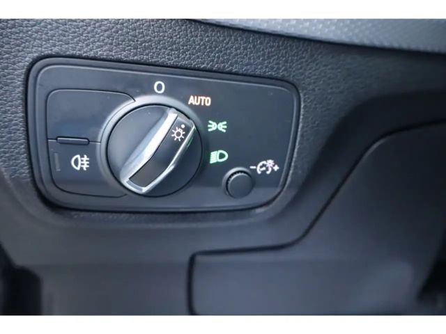 Audi Q2 35 TFSI S-Line