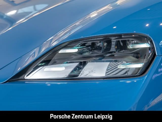 Porsche Taycan Black Edition Sport Turismo