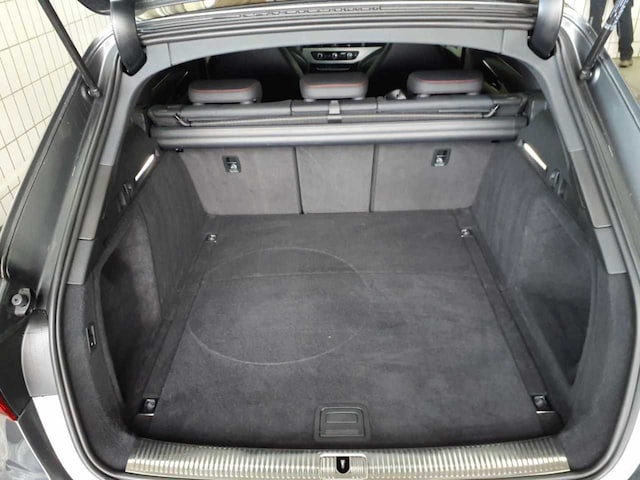 Audi A4 40 TDI Avant S-Line S-Tronic