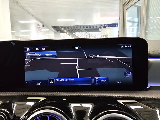 Mercedes-Benz A 180 AMG Line