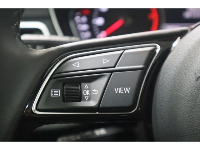 Audi A4 45 TFSI Avant Quattro