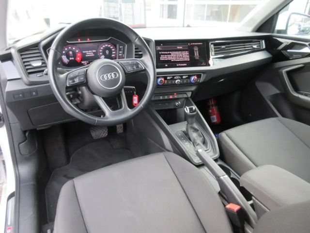 Audi A1 1.0 TFSI S-Line S-Tronic Sportback