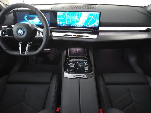 BMW i5 Sedan eDrive40