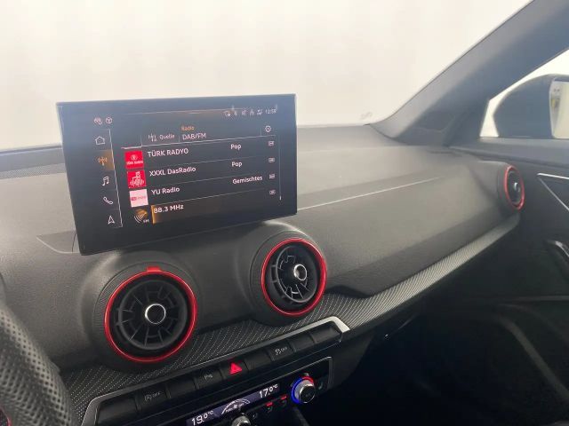 Audi Q2 35 TFSI S-Line