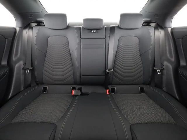 Mercedes-Benz CLA 180 Coupé Progressive