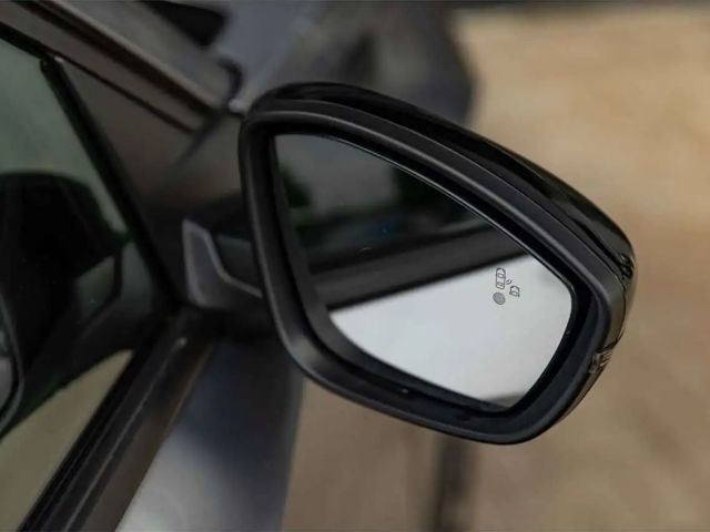 Peugeot 2008 100 PK MT6 | 360° Camera | Dodehoekdet. | Navi ...