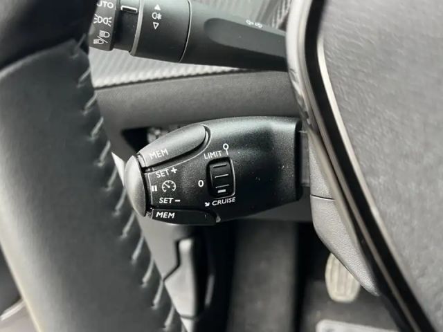 Peugeot 2008 Allure Pack PureTech