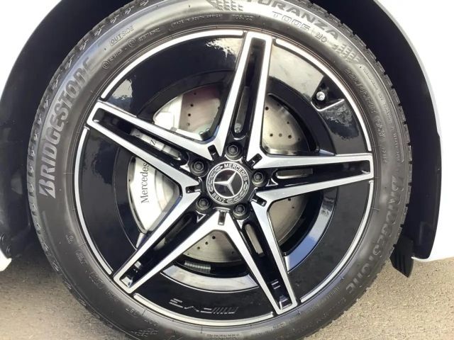 Mercedes-Benz C 180 AMG Line Sedan