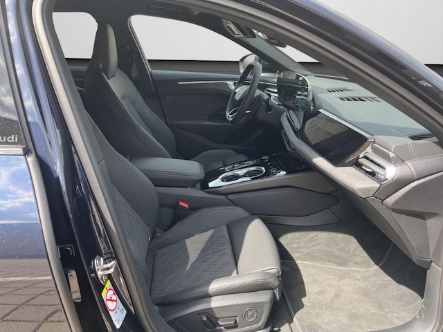 Audi A6 Avant Quattro S-Tronic