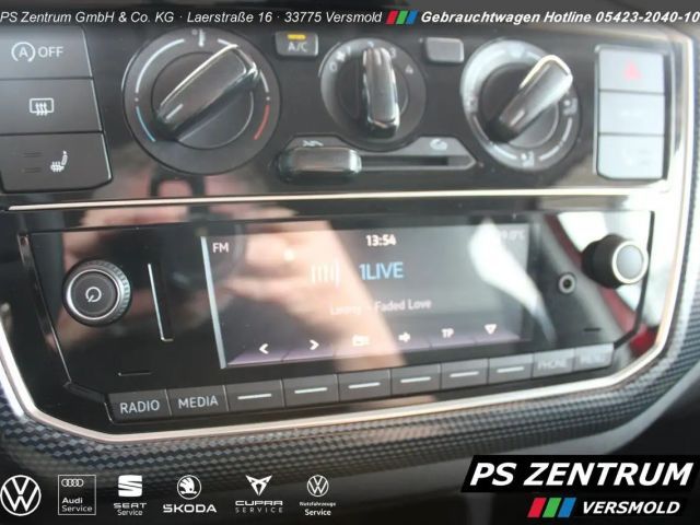 Volkswagen up! Style