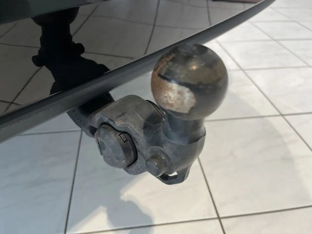 Volkswagen Golf DSG Life Variant