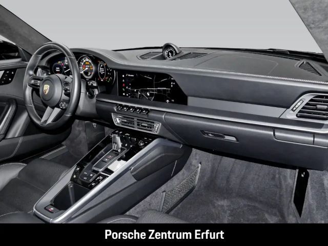 Porsche 911 4 Carrera Coupé GTS
