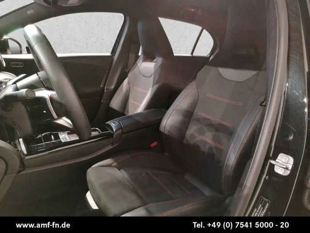 Mercedes-Benz A 200 AMG Line Premium