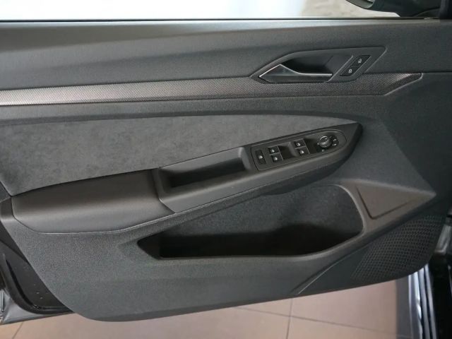 Volkswagen Golf 2.0 TDI DSG R-Line