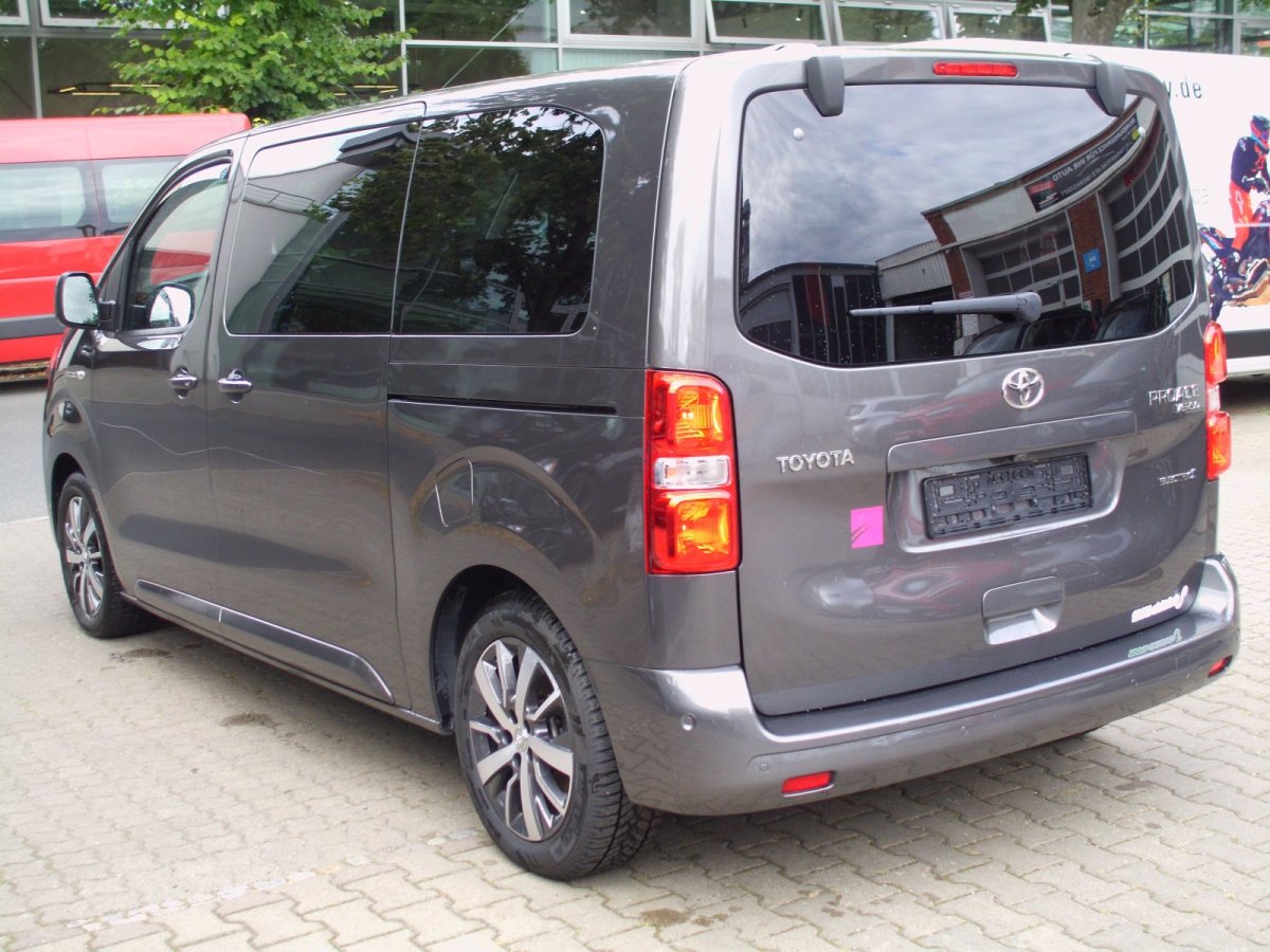 Toyota Proace Verso EV L1 Plus Team D