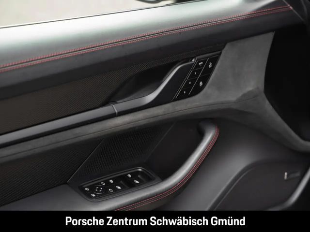Porsche Taycan GTS Sport Turismo