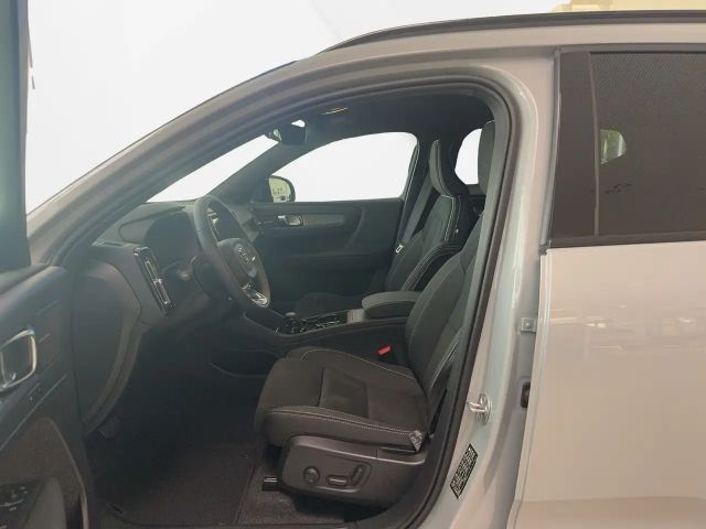 Volvo XC40 Dark Plus