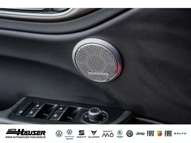 Alfa Romeo Giulia AT8 Q4 Turbo