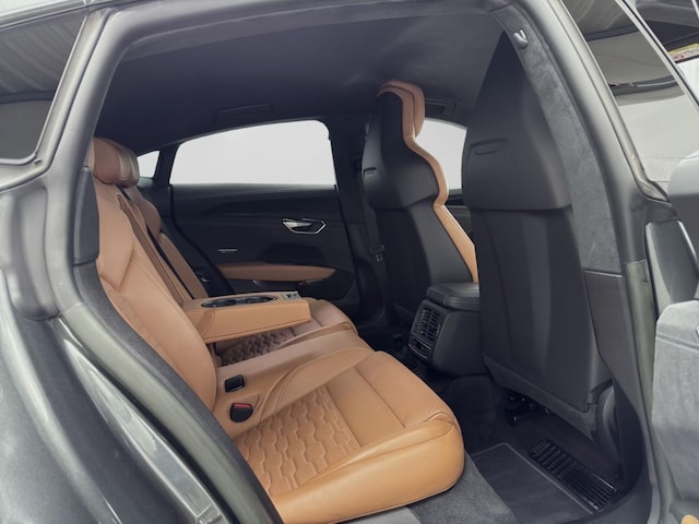 Audi RS e-tron GT Quattro