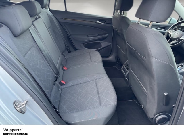 Volkswagen Golf 1.5 eTSI DSG Variant