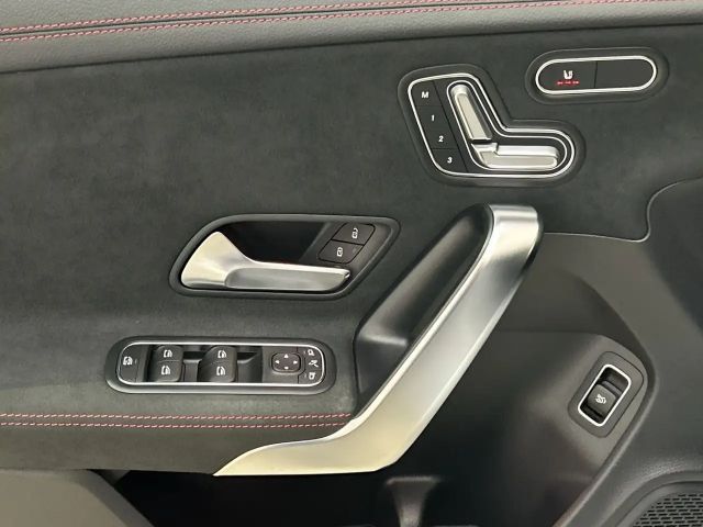 Mercedes-Benz CLA 200 AMG Line CLA 200 d Coupé