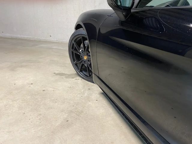 Porsche Cayman Coupé