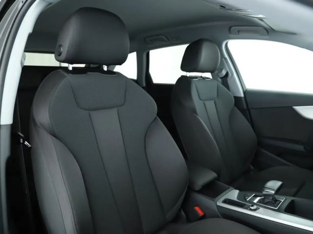 Audi A4 30 TDI Avant