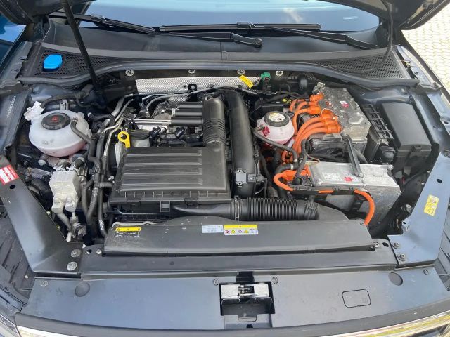 Volkswagen Passat GTE Variant