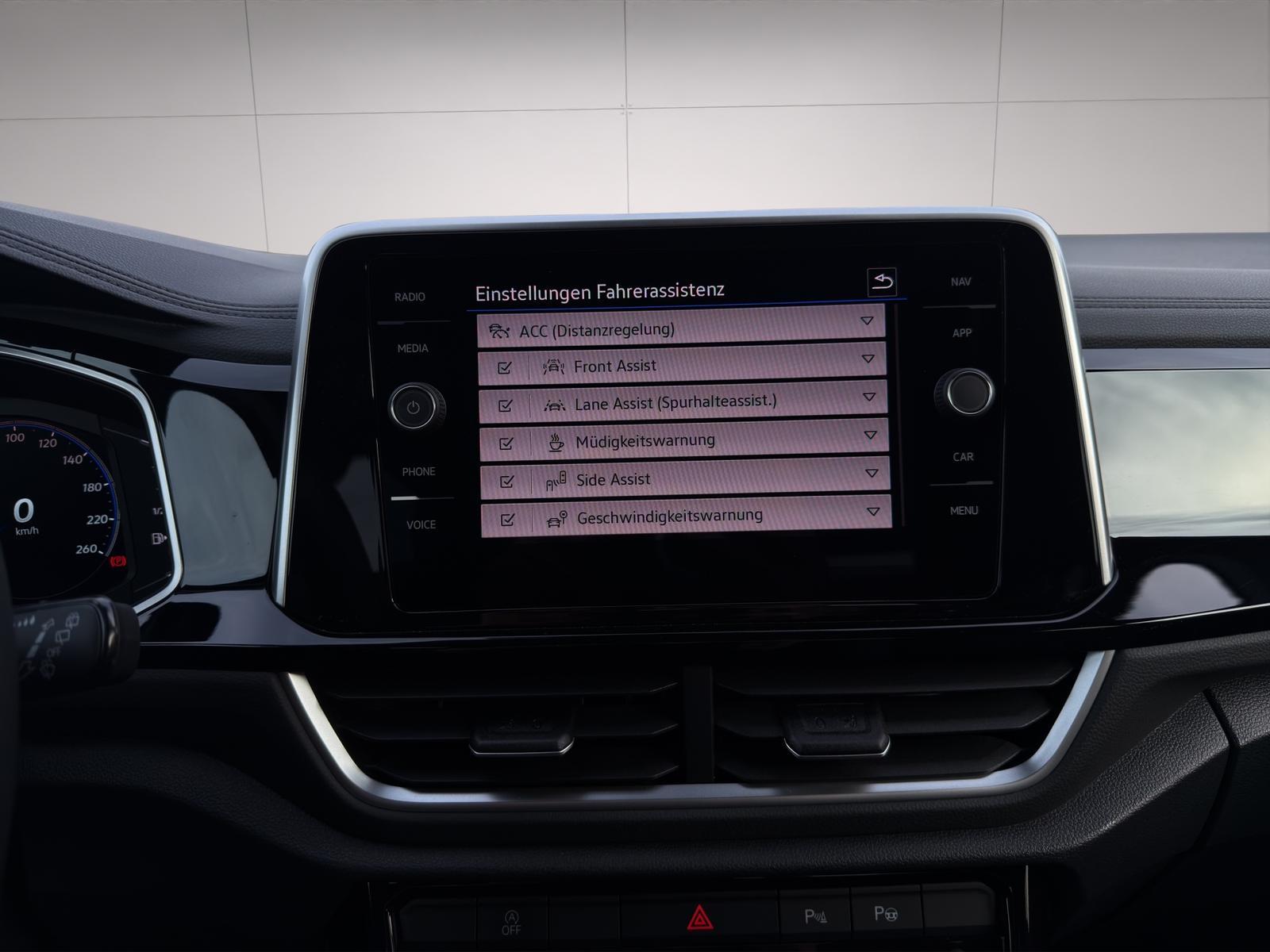 Volkswagen T-Roc 1.5 TSI DSG R-Line