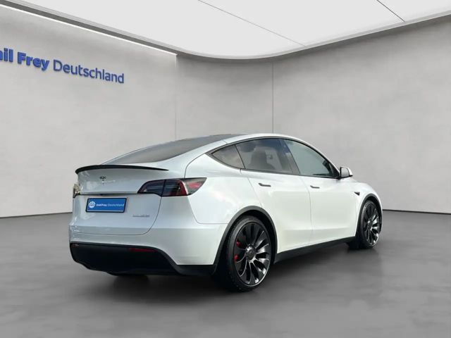 Tesla Model Y AWD Dual Motor Performance