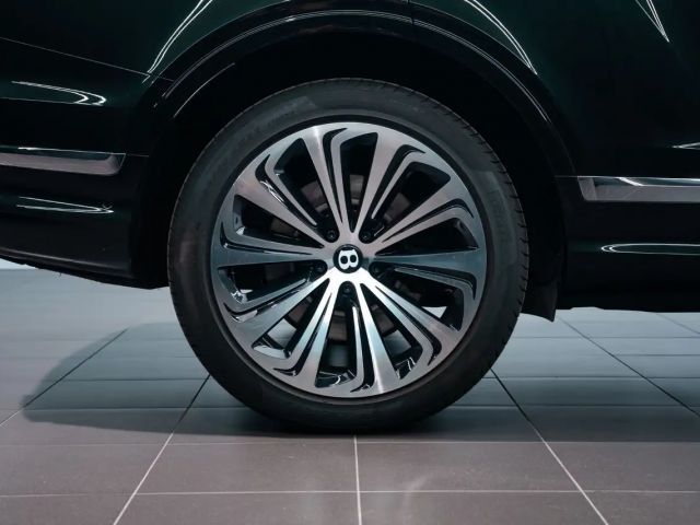 Bentley Bentayga V8