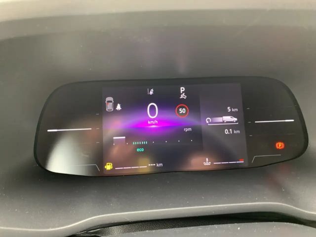 Renault Trafic Blue EDC Spaceclass