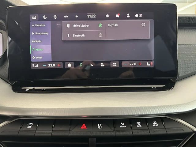 Skoda Octavia Kombi 2,0TDI *LED*AHK*Tempomat*Getönte Scheiben...