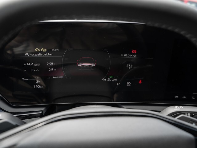 Audi A6 Avant Quattro S-Tronic