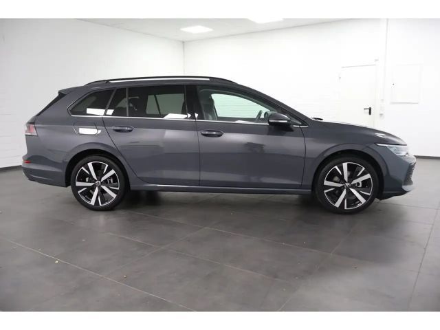 Volkswagen Golf 1.5 TSI Golf VIII Style Variant