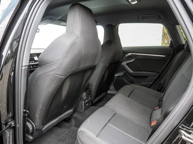 Audi A3 35 TFSI Sedan