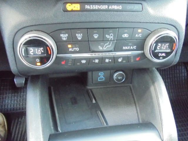 Ford Kuga Cool & Connect