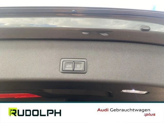 Audi Q3 S-Line S-Tronic