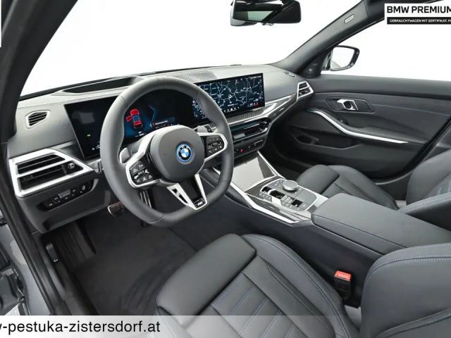 BMW 330 330e xDrive