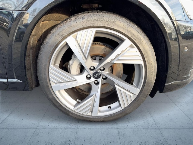 Audi Q8 e-tron 55 Quattro S-Line