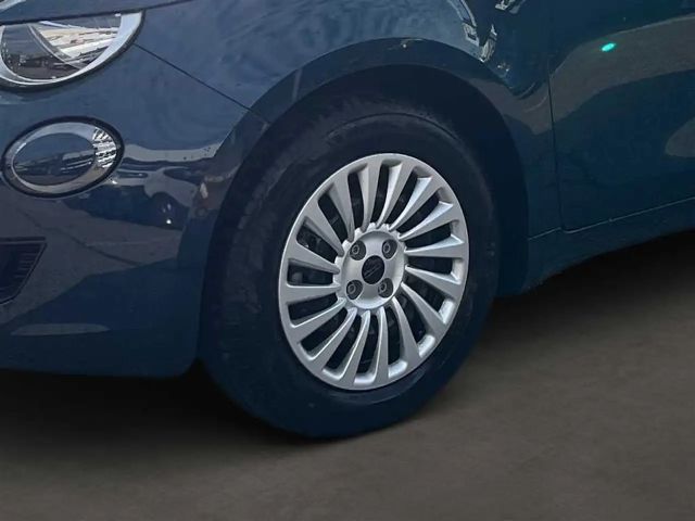 Fiat 500 mit RFK*Tempomat*Klimaautomatik