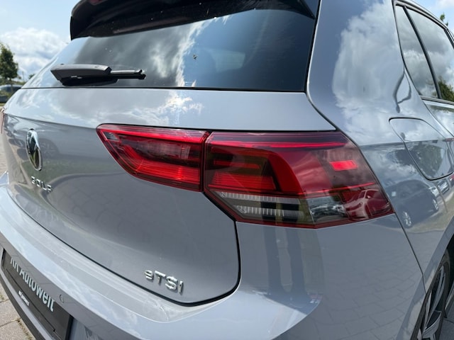 Volkswagen Golf 1.5 eTSI Golf VIII R-Line